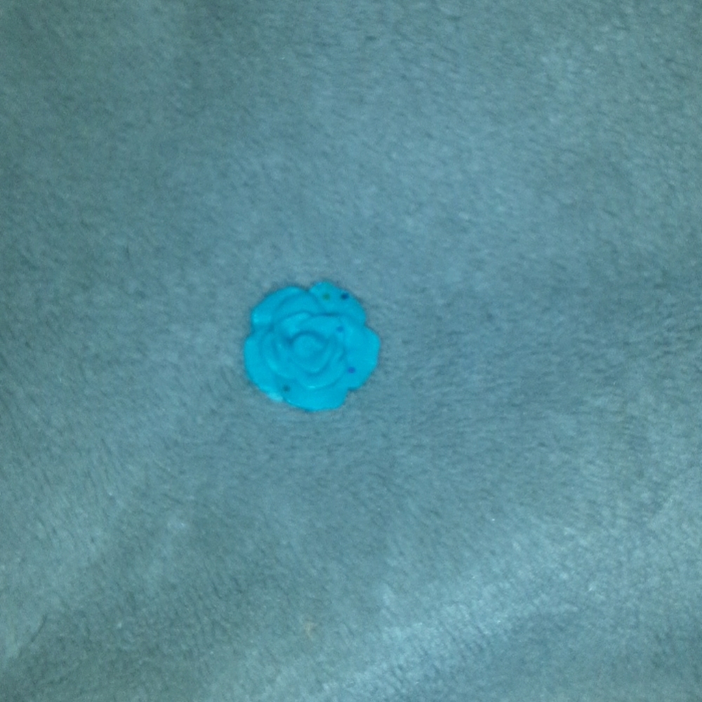 Flower charm
